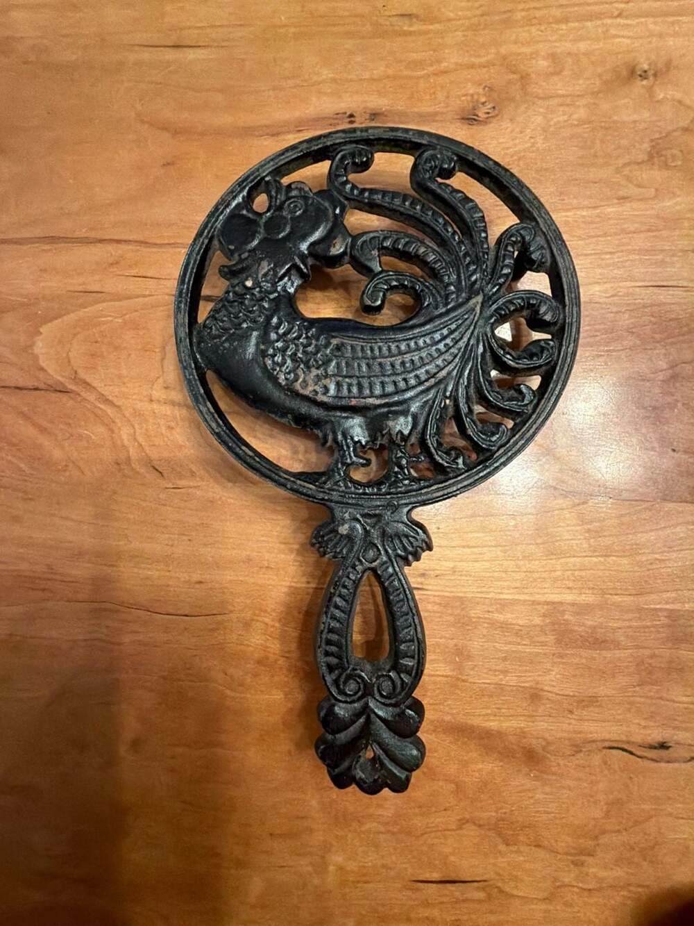 Vintage‎ Wilton Cast Iron Rooster Trivet with Handle